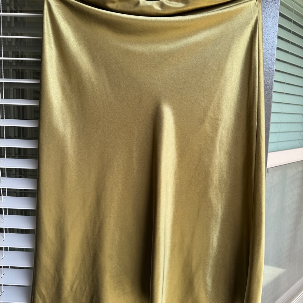 Elegant Gold Skirt